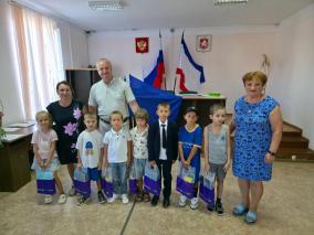 В преддверии Дня знаний депутаты Новосельского сельского совета приняли участие в акции  «Собери ребёнка в школу»