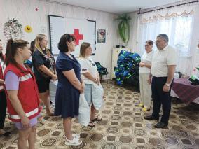 В Черноморском отделении  Российского Красного Креста  раздают зимние  детские комбинезоны