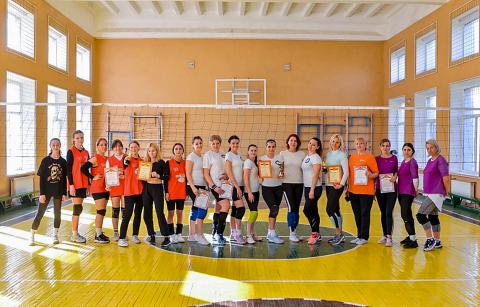Турнир по волейболу  среди женских команд