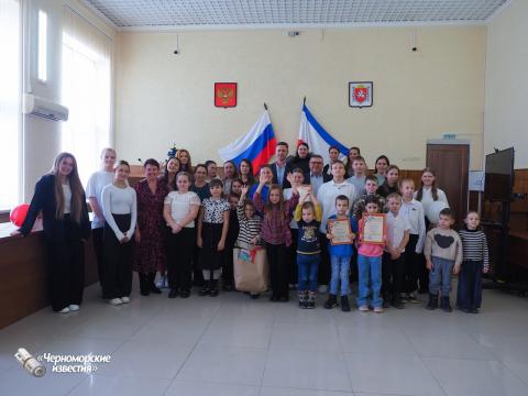 Состоялось награждение победителей конкурса на лучшую новогоднюю игрушку