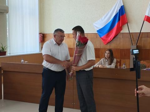 Избран глава администрации  Черноморского района!