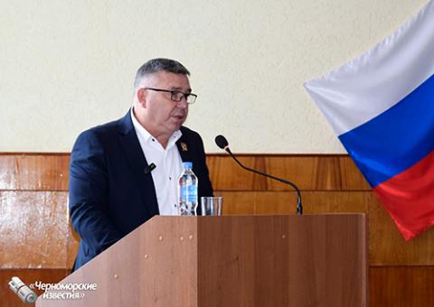 Глава администрации Черноморского сельского поселения  выступил с отчетом о проделанной работе за 2025 год
