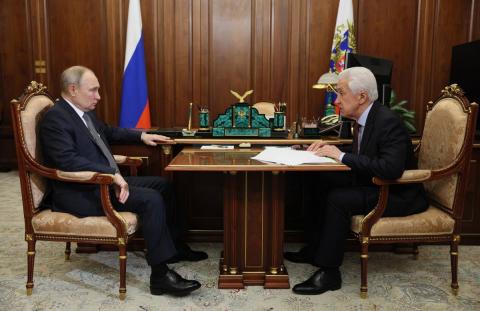  «Единая Россия» формулирует инициативы по важнейшим направлениям социально-экономического развития и защите прав граждан 